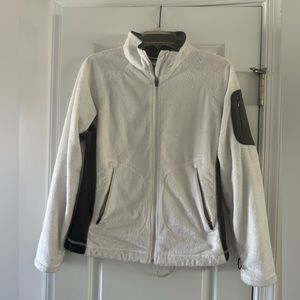 White fleece Columbia zip up jacket